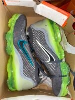 Nike shoes pallets - Image 20