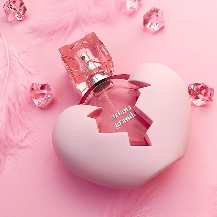 ariana-grande-perfumes-pallets-liquidation-2 Original ARIANA GRANDE Perfumes