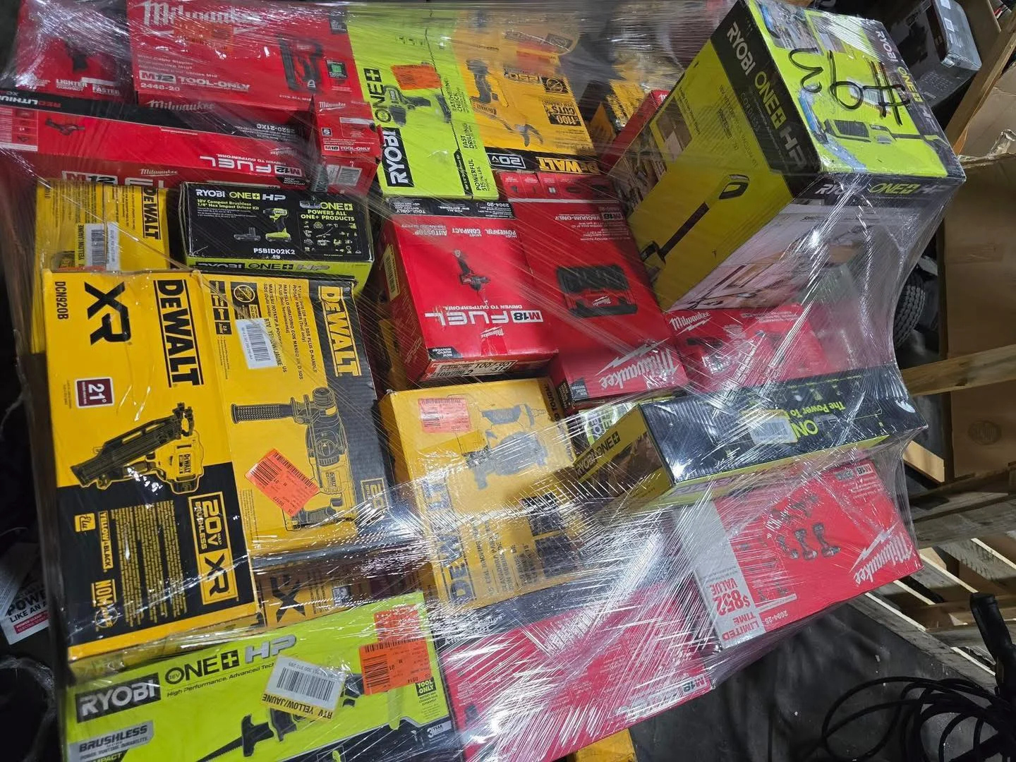 672690078_122183111132828366_3048202355564682652_n Milwaukee Tool Pallets