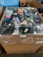 Target Summer Clothing Pallet - Mixed Men's, Women's, Kids - Image 3
