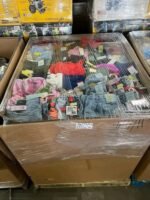 Target Summer Clothing Pallet - Mixed Men's, Women's, Kids - Image 6