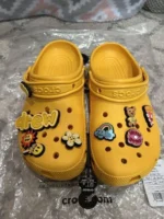 Crocs Pallet – 300 Pairs Bulk Footwear Wholesale Crocs Shoes