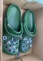 Classic Crocs Pallet Wholesale – 300 Pairs Bulk Footwear - Image 27