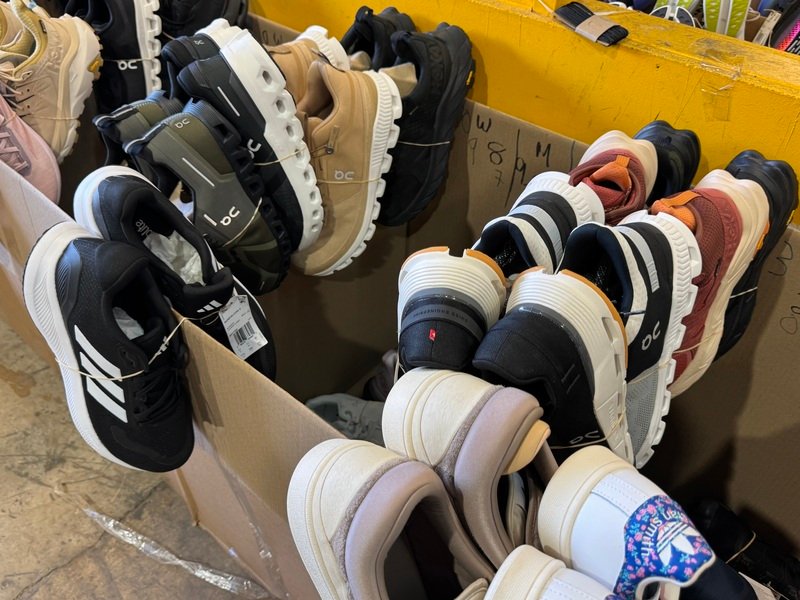 600x600 (4) ATHLETIC SHOES Export Pallet - Image 1