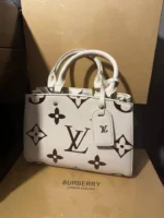 Branded Ladies Handbags Pallet - Image 21