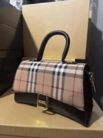 Branded Ladies Handbags Pallet - Image 6